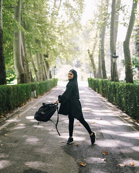 بازیگر نقش مائده در سریال احضار, آدرینا صادقی و همسرش, آدرینا صادقی سن