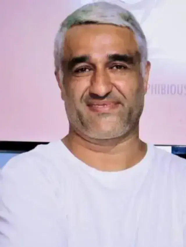 فوری: پژمان جمشیدی به ایران بازگشت 