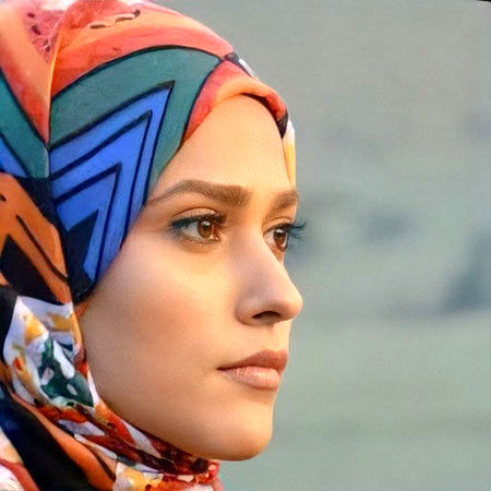 آدرینا صادقی بازیگر اینستا, عکس جدید آدرینا صادقی, بیوگرافی آدرینا صادقی