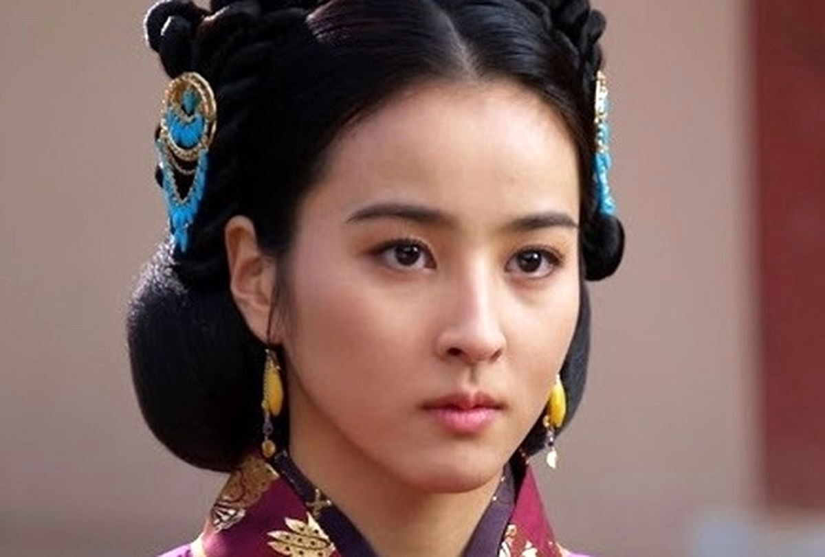 عکس| سفر در زمان ؛ چهرۀ «بانو سوسانو» در ۲ سالگی و ۱۳ سالگی/ زیبایی خانم بازیگر ذاتی است