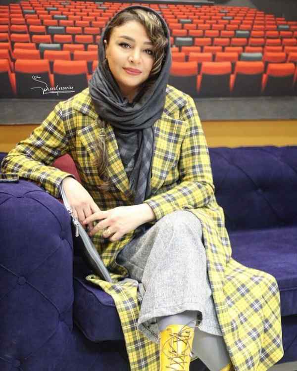 مانتو مه‌ لقا باقری