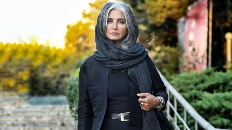 استایل جذاب و امروزی رویا جاویدنیا؛ تیپ خانم بازیگر در ۶۰ سالگی غوغا به پا کرد