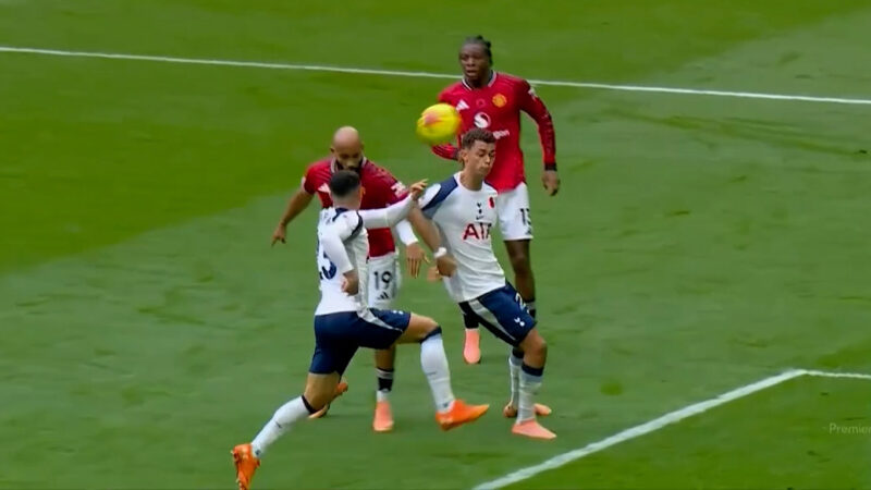 گل اول منچستریونایتد به تاتنهام (امبئومو)