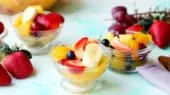 طرز تهیه دسر میوه ای سه سوته برای شب چله