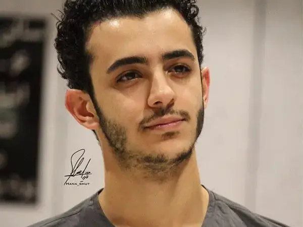 عکس| بیوگرافی و حواشی زندگی علی شادمان و همسرش + ماجرای تولد جنجالی