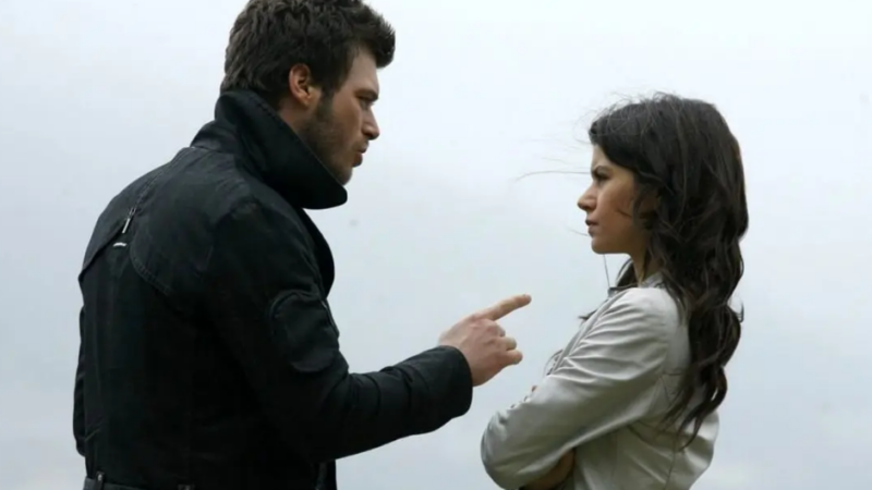 عکس| سفر در زمان| «سمر» 17 سال بعد سریال عشق ممنوع در 41 سالگی و در کنار همسرش/ خانم بازیگر هر روز زیباتر می شود