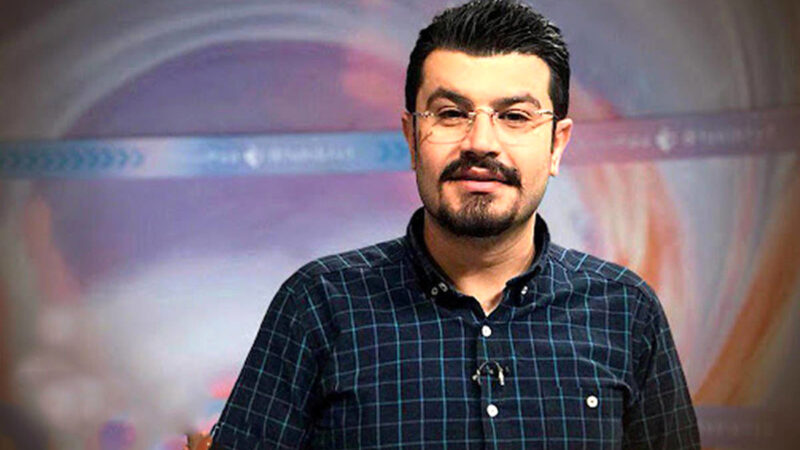 فیلم| تقلید صدای مجری سیما در برنامه شب یلدا روان ملت را خراش داد