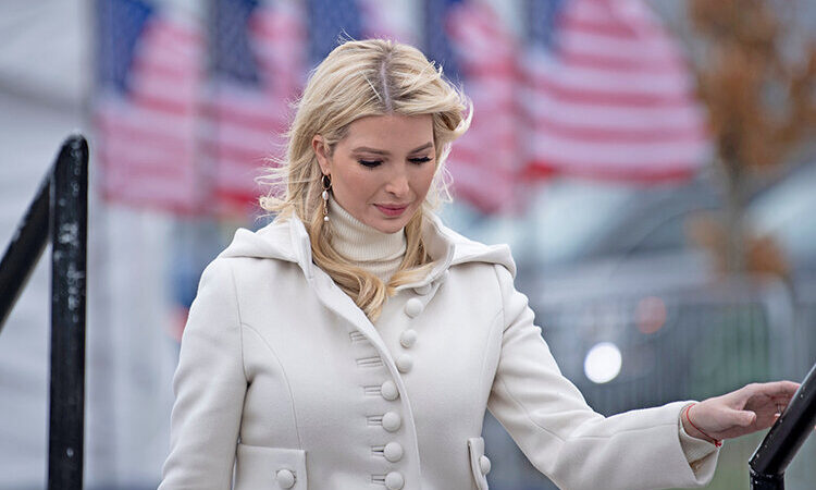 عکس| تیپ عجیب ایوانکا ترامپ در ۱۷ سالگی ؛ دختر ترامپ قابل شناسایی نیست