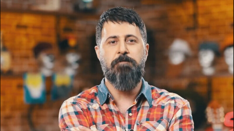 بازیگر محبوب سریال پایتخت مجری تلویزیون شد/ هومن حاجی عبداللهی دست پر بازمی گردد