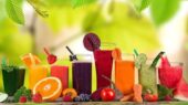 آب میوه یا اسموتی؛ کدام واقعا سالم تره؟
