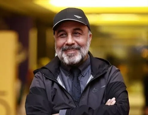 فیلم| حرف‌های یواشکی رضا عطاران به الیکا عبدالرزاقی درباره مهران مدیری سوژه شد!