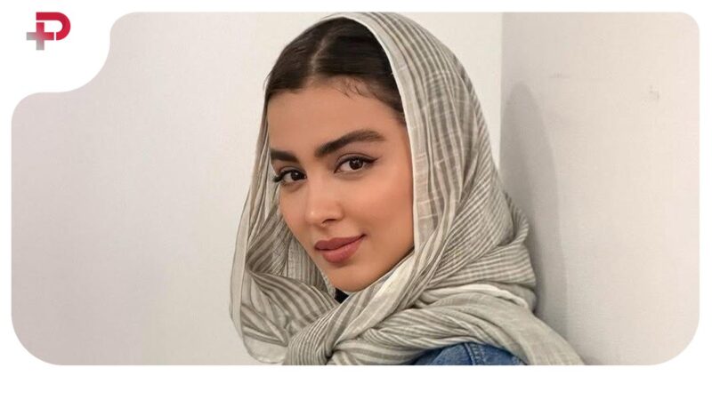 سونیا حسینی بازیگر پایتخت، با استایل پاییزی در کتابخانه