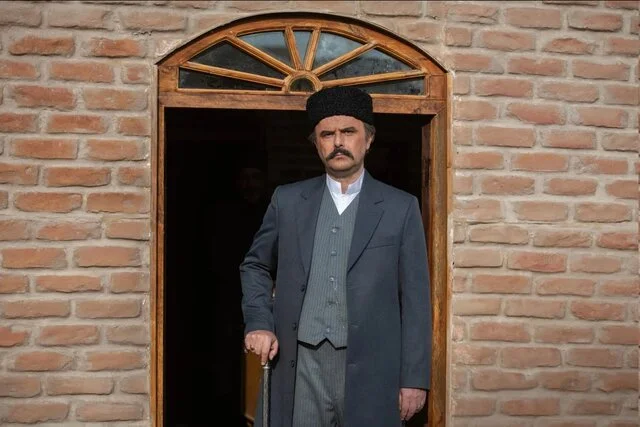 علی مصفا ناگهان از «بامداد خمار» خداحافظی کرد؛ دلیل جدایی چه بود؟