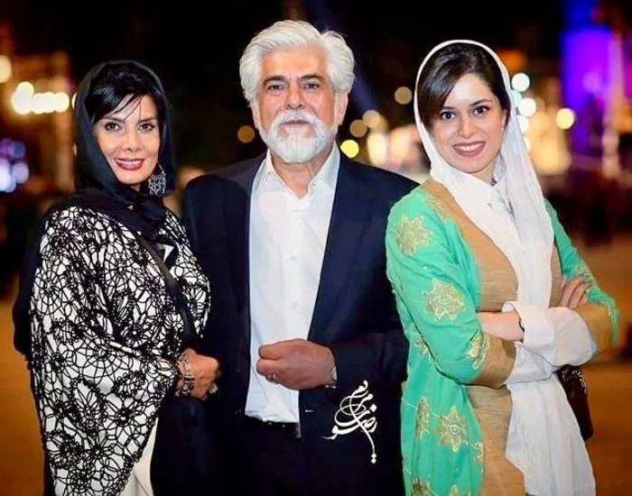 عاطفه رضوی و دخترش