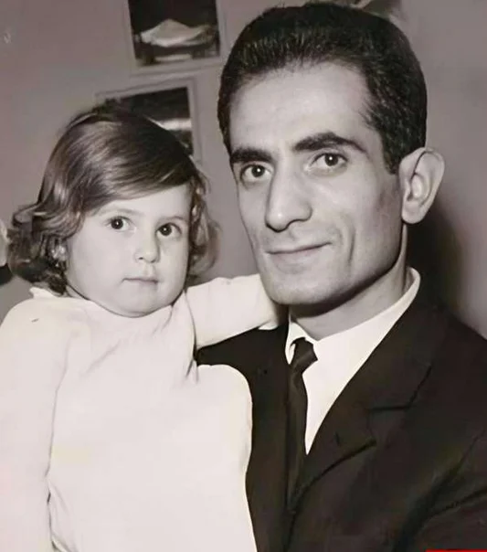 بیوگرافی کیومرث ملک مطیعی و همسرش زینب باغبان امین