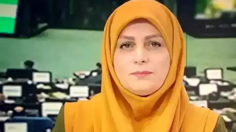 عکس| تغییر چهره جدید «سودابه حسنی دخت» گوینده شبکه خبر بعد 10 سال در 54 سالگی