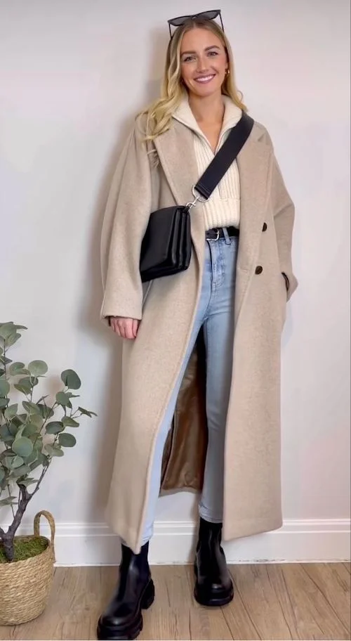 استایل زنانه با لباس نیم زیپ