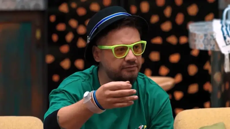 همسر و دختر جذاب علی صادقی؛ بازیگر کمدی سینما از خانواده‌اش رونمایی کرد!