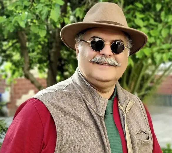 فرهاد بشارتی