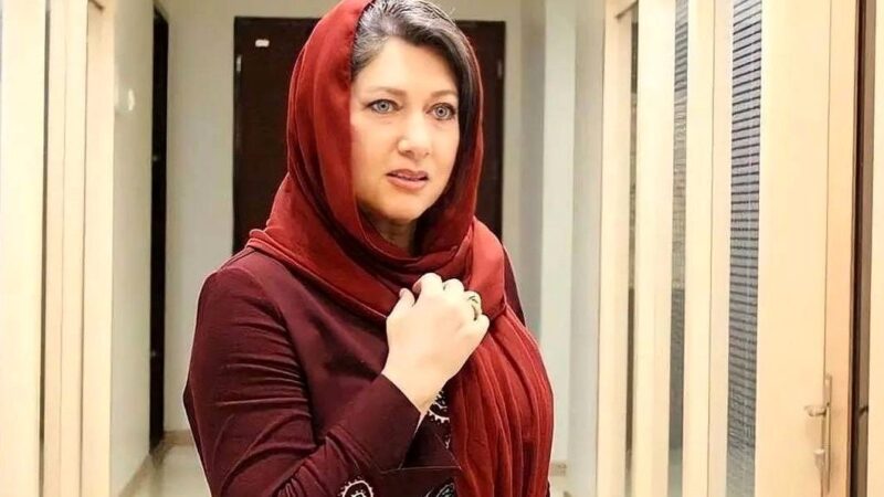 آشنایی با زندگی پرماجرای فریبا متخصص؛ از رادیو تا بازیگری و پشت‌پرده‌های خانوادگی‌اش