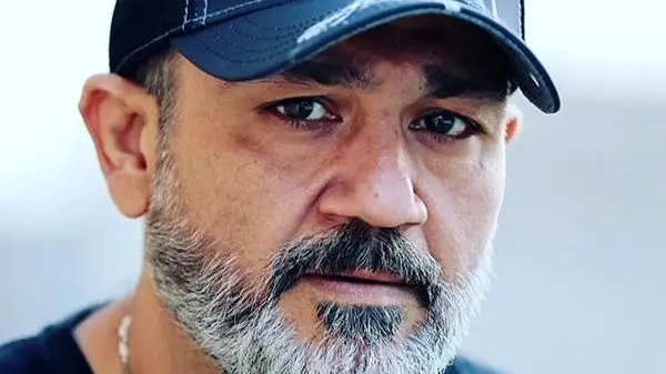 عکس| پیام محبت‌آمیز «مهران غفوریان» در روز مادر برای مادرش/ مادر جوان و زیبای آقای بازیگر را دیده اید؟