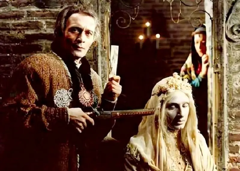 پرویز پورحسینی در فیلم طلسم