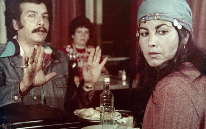 رازهای دیده‌نشده فیلم «خانم دلش موتور می‌خواد» با بازی پوریا بنایی و بهمن مفید در قاب تاریخ ایران دهه ۵۰!