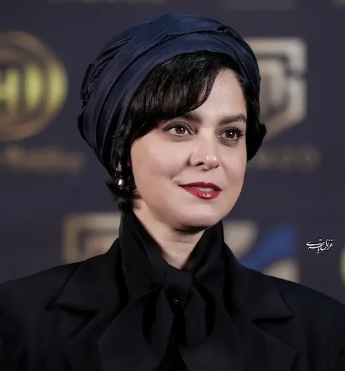 سرپوش‌ها در جشن حافظ ۱۴۰۴