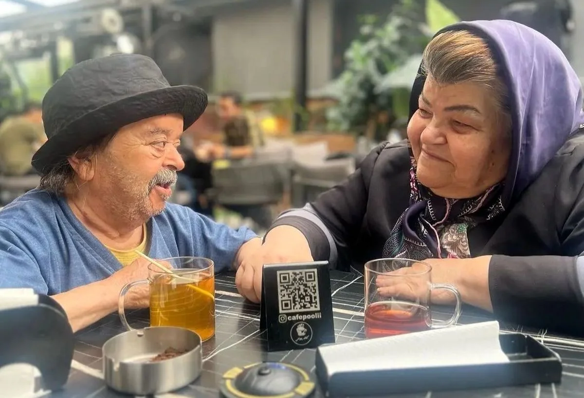 عکس| جشن تولد ساده اسدالله یکتا بازیگر کوتاه قامت ایران در کنار خانواده‌اش