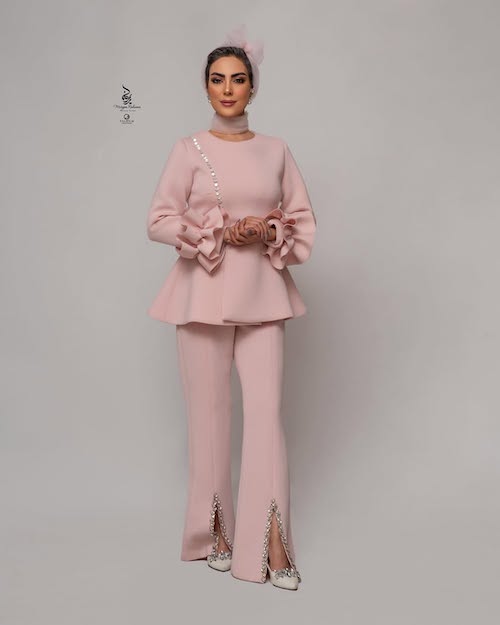 استایل صورتی نیلوفر شهیدی