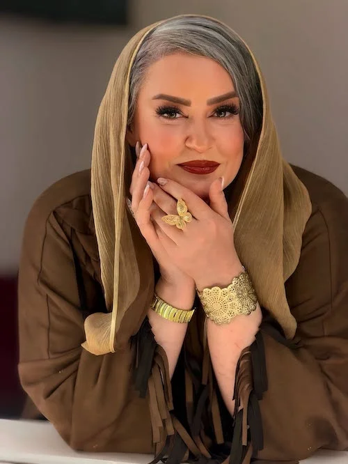 اکسسوری‌های طلایی نعیمه نظام‌دوست