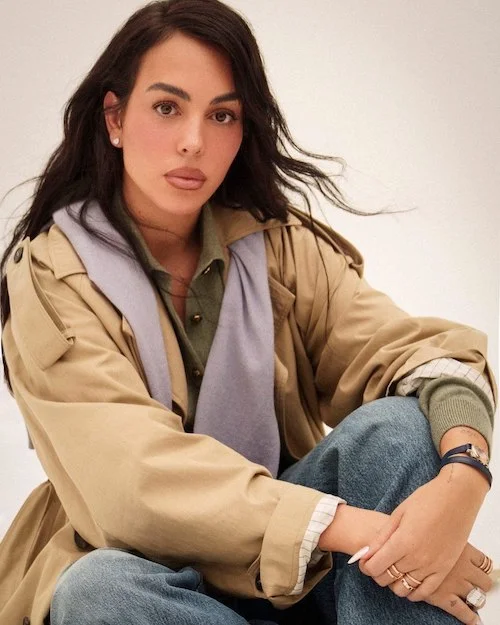 جورجینا روی جلد مجله ووگ