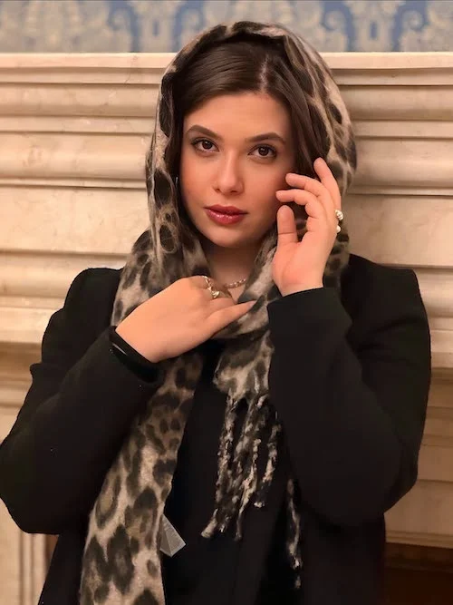 آرایش غلیظ نفس بازغی