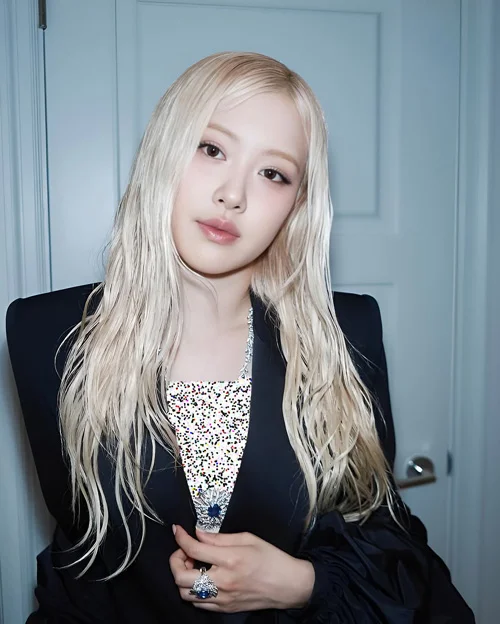 رزی به عنوان زیباترین زن