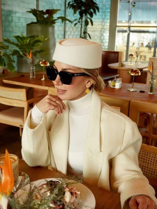 کلاه پیل‌باکس مینا مختاری