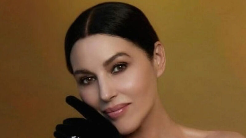 مونیکا بلوچی در ۶۱ سالگی؛ جذابیت بی‌انتها و استایلی که همه را مات کرده است!