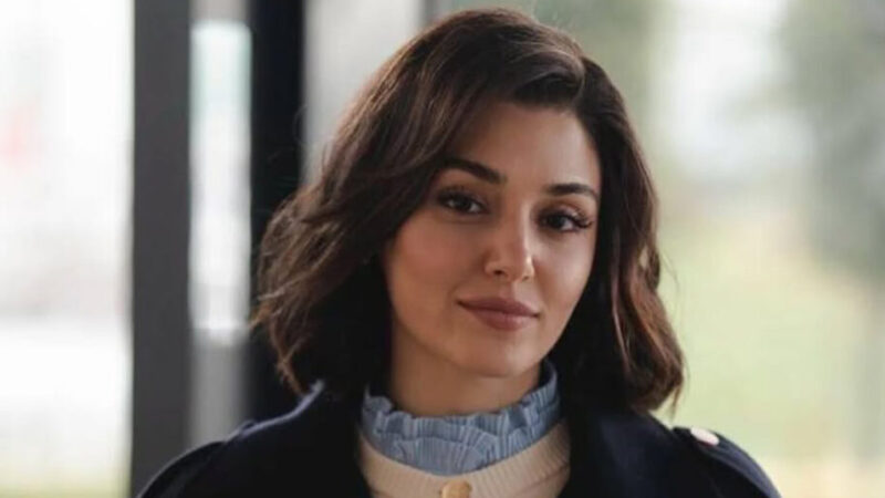 هانده ارچل با استایل حجاب‌دار و زمستانی همه را شگفت‌زده کرد!