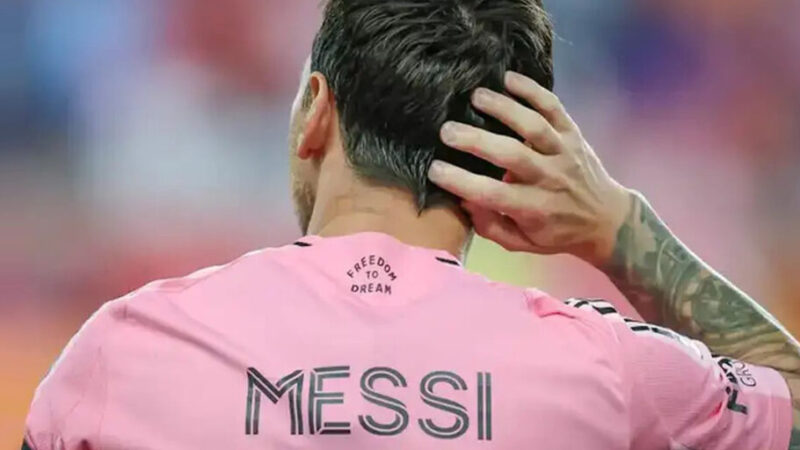 مسی در هند حیرت‌زده شد؛ هدیه ۱.۲ میلیون دلاری که همه را شوکه کرد!