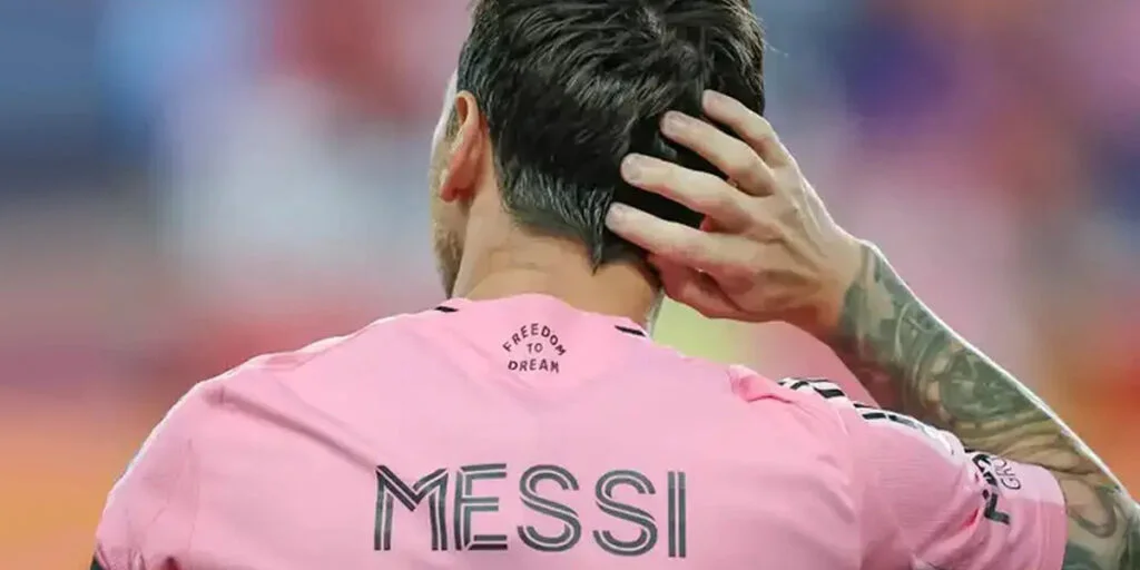 مسی در هند حیرت‌زده شد؛ هدیه ۱.۲ میلیون دلاری که همه را شوکه کرد!