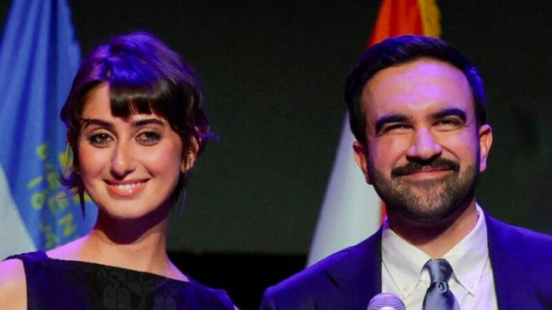 همسر شهردار نیویورک با استایل ساده اما کفش‌هایی که همه را شگفت‌زده کرد!