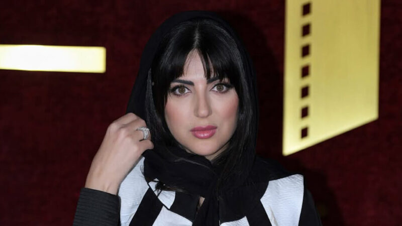 راز استایل مینیمال هلیا امامی با پوشش یک‌دست مشکی که همه را حیرت‌زده کرد!