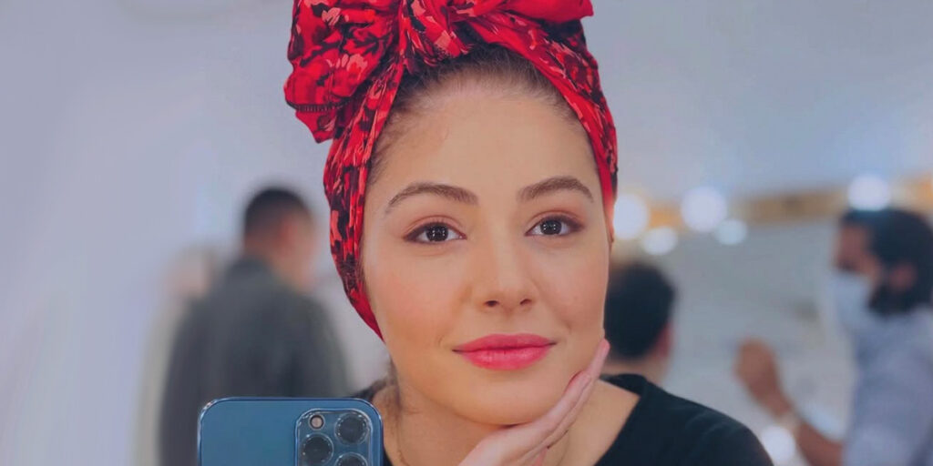 مهتاب ثروتی با استایل زمستانی شگفت‌انگیز کنار درخت کریسمس؛ راز خوش‌پوشی این بازیگر چیست؟ - تصویر شاخص