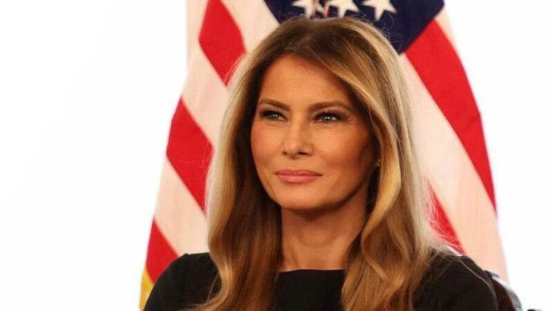 راز استایل کریسمسی ملانیا ترامپ؛ ترکیب بی‌نظیر لوکس و سلیقه شخصی!