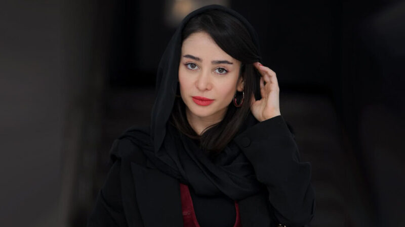 الناز حبیبی با استایل زمستانی خاصش همه را شگفت‌زده کرد!