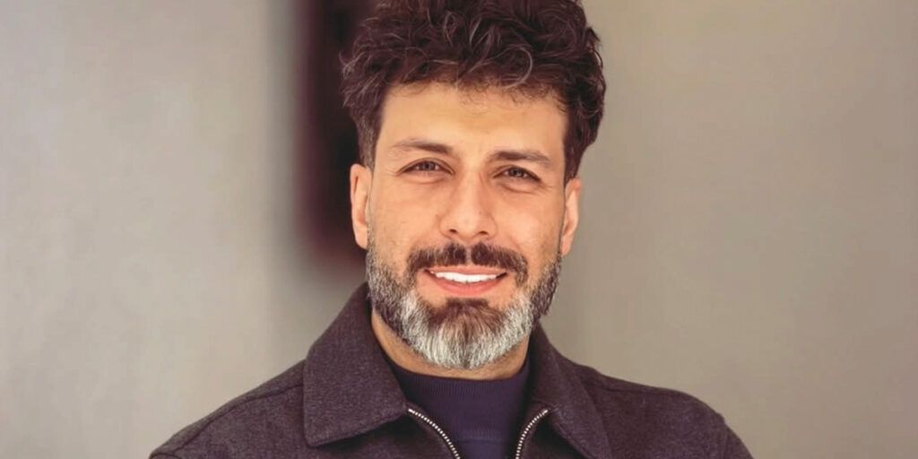 استایل متفاوت و جذاب مجید واشقانی در موتورسواری؛ بازیگر محبوب که مجری شد و همه را شگفت‌زده کرد! - تصویر شاخص