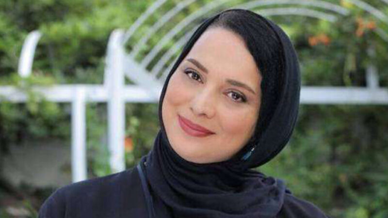 روشنک عجمیان با استایل لایه‌لایه پاییزی، همه را شگفت‌زده کرد!