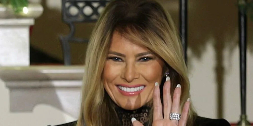 راز جذابیت ملانیا ترامپ؛ عاشق کت‌های کلاسیک دیور که همه را حیرت‌زده کرد!