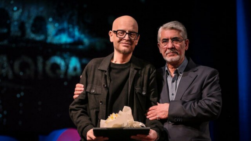 آخرین اثر تلخ احسان صدیقی در تالار وحدت؛ داستان دردسرهای یک مبارزه بی‌امان