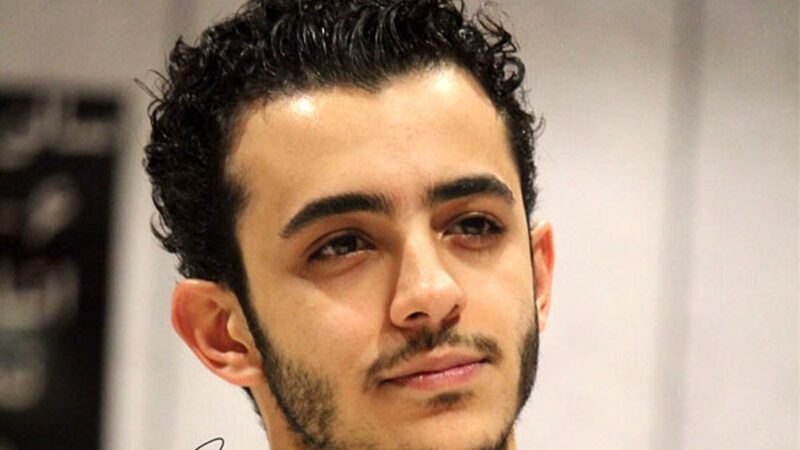 عکس| رونمایی علی شادمان از مادر جوان و خواهر دوست‌داشتنی‌اش / آقای بازیگر همه را شگفت‌زده کرد!