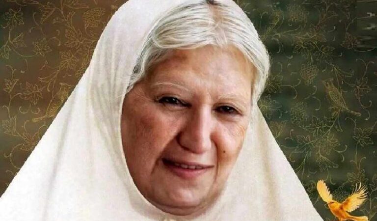 عکس| سفر در زمان ؛ اسب سواری رقیه چهره آزاد در 44 سالگی قبل از انقلاب